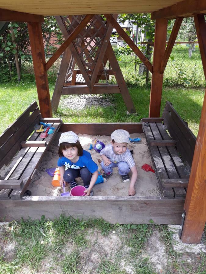 У Тарнавських 미쿨리친 외부 사진